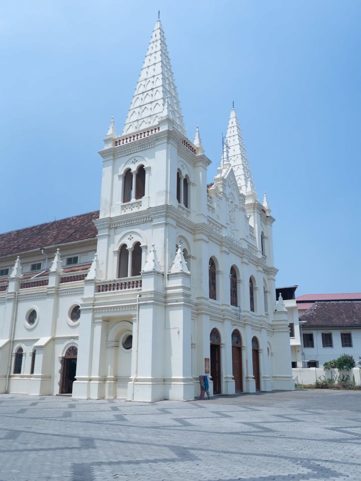 Cochin Munnar Thekkady Alleppey Tour